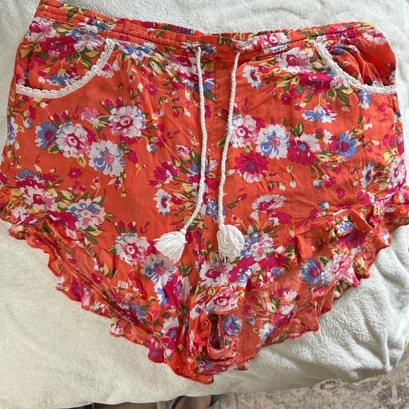 Spell and the Gypsy collective revolver shorts size medium runs large - Picture 7 of 13